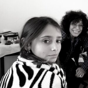 Rachel Lascar Instagram - ¡Dignidad se estrena en el Festival Calibélula en Cali, Colombia 🎉. Yuhuu! 

Gracias🙏 ✨

Todo un honor participar a este festival dedicado a la infancia.

Gracias de todo corazón en nombre de nuestro equipo! 
Y a los que están en Cali esta semana : Espero que lo disfruten tanto como nosotros en contar esta historia. ✨ Un abrazo enorme a mis herman@s y amig@s colombian@s.

@festivaldecine_calibelula 

Con gaiaa.kemp 🧚‍♀️, @carlosromaactor y Pop the cat
Guion & Dirección @rachel_lascar
Dirección de Fotografía @andersbigum @bybigum
Dirección de Arte @fernandezsusanna
Maquillaje y Peluquería @oonanapier
Vestuario @ellocaldecharlotte
Sonido Directo @bonals y @gin_abril
Diseño de sonido #artik8music
Música Original @miquelcollbu
Montaje @sarria_the_editor
VFX Post Producción @strange.flock
Supervisora VFX @anim8lyn
Compositora @gcasamayor
Compositor @hockeyuri33
Colorista @adriaburch
Cartel @xavillan2 & #ChemaSazatornil
Diseño Gráfico @studio_delikatessen
Productor asociado @guillermolabordegarcia
Producción Manager @nikolkollars
Productora @rachel_lascar
Y
Distribuidora @filmsontheroad 💫

#dignidad #premiere #festival #cineinfantil #cali #colombia #filmmaker #woman #womanfilmmaker #shortfilm #courtmetrage #cortometraje #indiefilm #independentfilm #cine #filmsontheroad #realisatrice #productrice #femmescenariste #womanwriter #productora #guionista #rachel_lascar #donesvisuels #rachellascar