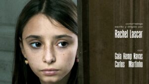 Rachel Lascar Instagram - Maravillosa noticia! DIGNIDAD todavía no se ha estrenado en festivales e ya recibe el PRIMER PREMIO en la categoria DERECHOS INFANTILES del Festival CINE MUNDO.✨🙏

#gracias #thankyou 

Eso significa mucho para mi.
El festival se celebrar el 11 de Noviembre en Argentina. 

Aprovecho para enviar mi profundo agradecimiento a todas las personas y amigos que me apoyaron en este proyecto y mi equipo por su arte, su fabulosa dedicación y su infinita paciencia . 🫶✨

Cast gaiaa.kemp 🧚‍♀️, @carlosromaactor y Pop the cat
Guion & Dirección @rachel_lascar
Dirección de Fotografía @andersbigum @bybigum
Dirección de Arte @fernandezsusanna
Maquillaje y Peluquería @oonanapier
Vestuario @ellocaldecharlotte
Sonido Directo @bonals y @gin_abril
Diseño de sonido #artik8music
Música Original @miquelcollbu
Montaje @sarria_the_editor
VFX Post Producción @strange.flock
Supervisora VFX @anim8lyn
Compositora @gcasamayor
Compositor @hockeyuri33
Colorista @adriaburch
Cartel @xavillan2 & #ChemaSazatornil
Diseño Gráfico @studio_delikatessen
Productor asociado @guillermolabordegarcia
Producción Manager @nikolkollars
Productora @rachel_lascar
Y
Distribuidora @filmsontheroad 💫

#dignidad  #premio #award #derechosinfantiles   #cinemundo 2023 #filmmaker #woman #womanfilmmaker #shortfilm  #courtmetrage #corto #cortometraje #indiefilm  #independentfilm #cine #filmsontheroad #realisatrice #productrice #femmescenariste #womanwriter #productora #guionista #rachel_lascar #donesvisuels #rachellascar #directing