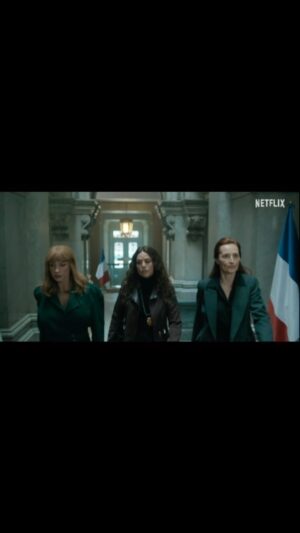 Rachel Lascar Instagram - Aquí está el trailer de Berlín ✨🔥
En @netflixes  el 29/12/2023 💫

#berlinnetflix  #lacasadepapel  #netflixoriginal #vancouvermediaproducciones #vancouvermedia  #alexpina #estermartinezlobato  #leyrayserranocasting  #pedroalonso #tristanulloa  #michellejoyjenner #juliopeñafernandez #nawjanimri #itziarituno #samantasiqueiros #julienpaschal #rachellascar #rachel_lascar @decaraactores