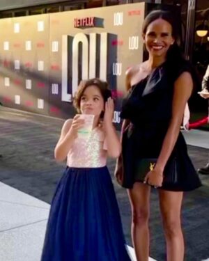 Rachel Luttrell Instagram - My amazing little girl walked her first red carpet with such grace, poise and elegance last night as I held back tears. She was accompanied by her wonderful Auntie, @amandagarrigus , and I, and her team, including the lovely Tracy Bobbitt @hollywoodmom .  To say that I am proud only begins to scratch the surface of how I feel.  The greatest privilege of my life is being Mom to my kids and watching their gorgeous journeys unfold. Congratulations wonderful, wonderful RIDLEY!!!⠀
Xoxo 💞💫💞❤️⠀#Lou 
⠀
⠀
#LouNetflix #ridleyashabateman #redcarpet #allisonjanney #jurneesmollett #proudmama