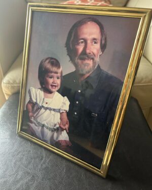 Rachel Osborne Instagram - Happy Birthday Da Daddy. You would have been 82. Miss you every day with all my heart ❤️ #daddy #birthday #daddysgirl