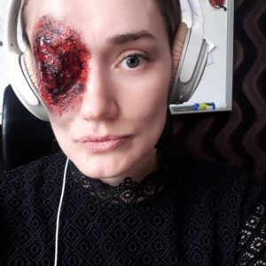 Rachel Osborne Instagram - Just another normal day of video editing...🙄🤔 #actor #actorlife #actress #storyteller #horror #gore #fxmakeup #blessed #grateful #showbusiness #silverscreen #audition #bloodygoodtime ime #horrormakeup #editing #premierpro #adobesuite #fakeblood #gaveitashot