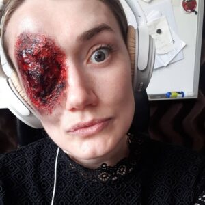 Rachel Osborne Instagram - Just another normal day of video editing...🙄🤔 #actor #actorlife #actress #storyteller #horror #gore #fxmakeup #blessed #grateful #showbusiness #silverscreen #audition #bloodygoodtime ime #horrormakeup #editing #premierpro #adobesuite #fakeblood #gaveitashot