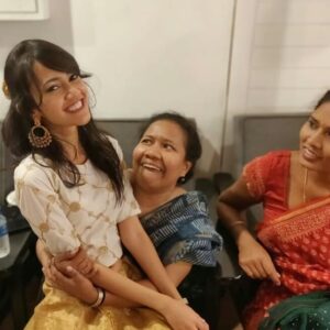 Rachel Sanchita Gupta Instagram - Nothing explains our love for each other better than these pics.❤
#olimaa #OK

P.C- @nirjhar_gupta