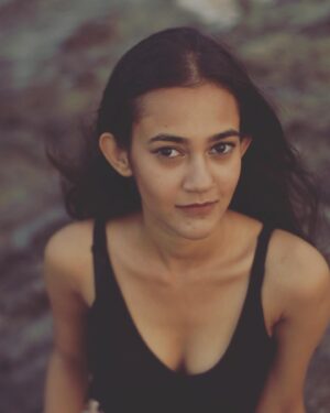 Rachel Sanchita Gupta Instagram - Her eyes, they talk. I've always been fond of them. This time, I got to capture them in my frames!

Say hi to Skatergirl!

#portrait #travel #travelphotography #travelgram #eyes #traveldiaries #portraitphotography #skatergirl #nikon #nikonindia