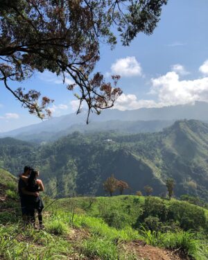 Rachel Viccaji Instagram - More Fam time and adventure time in Sri Lanka.