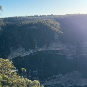 Rae Johnston Instagram - The Fairfax Heritage Track, George Philips Lookout, Govett’s Leap, Pulpit Rock Track, Taylor Falls, Pope’s Glen Track Loop 🤎 

This morning’s walk was stunning. Love my backyard! #darugcountry