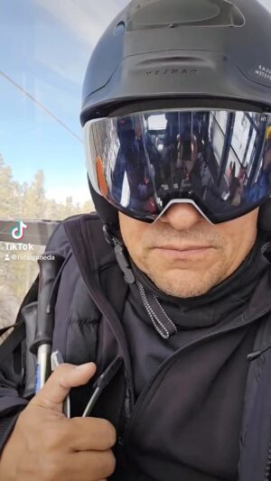 Rafael Araneda Instagram - “Lo importante es volver a pararse” Conversaciones con benji hace un par de semanas. Miren como terminó