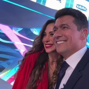 Rafael Araneda Instagram - En vivo desde el Teatro Teletón!!!