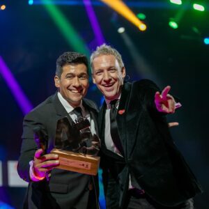 Rafael Araneda Instagram - 45 años de @teleton_chile finalizan de la mejor forma!!! Superando la meta de forma extraordinaria !!! Chile no defraudó!!! Vamos Chilenos 🇨🇱❤️