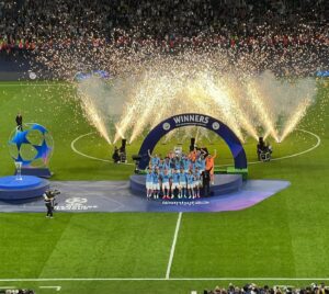 Rafael Benítez Instagram - Back in Istanbul, good memories and good friends 🏟️

#championsleague #ucl