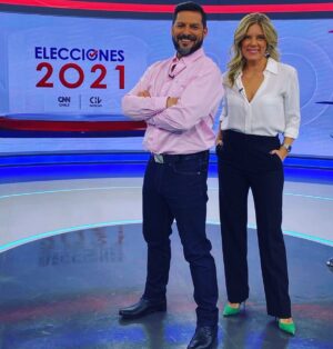 Rafael Cavada Instagram - Seguimos en @cnnchile y @chvnoticias con @monicarincon2017