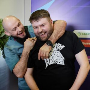 Rafael Fiziev Instagram - Наши бойцы на Играх будущего 📸

На этой неделе Ринат, Рафа, Шара и Джонни отправились в Казань, где отлично провели время с болельщиками, сразились в Mortal Kombat и насладились состязаниями Игр будущего.

Давайте еще раз вспомним, как это было 🤩

🎥Смотри документальный фильм про Игры Будущего в озвучке Владимира Антоненко по ссылке в сториз или в нашем сообществе в VK.