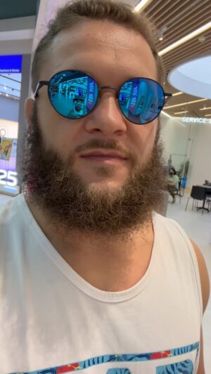 Rafael Fiziev Instagram - “EA SPORTS, I’M NOT IN THE GAME YET!?! WHEN ARE YOU MAKING THIS HAPPEN?” #ad #Sponsored #PaidPartnership @easportsufc