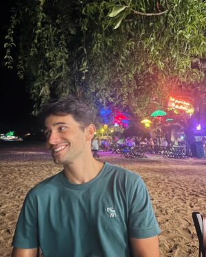 Rafael Gevú Instagram - One caipirinha fazendo o sivuplê… 🧃