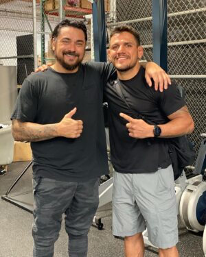 Rafael dos Anjos Instagram - End of an era. Thank you coach @parilloboxing @pmtenore @rvcasport I’ll miss that place 🙇🏻‍♂️