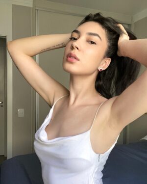 Rafaela Andrade Instagram - 🌹