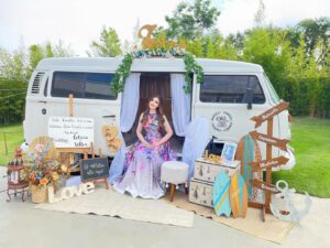 Rafaella Khatchikian Instagram - 🎀💒🌸💕

 

 

 

 

#tbt #jovanidress #partydress #vestidodefesta #vestidofloral #flowerdress #princessdress #vestidoatemporal #bridemaids #princessstyle #vintagestyle #kombi