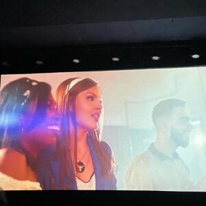 Rafaella Khatchikian Instagram - 🎥 Dia de #TBT revivendo alguns momentos do curta-metragem “Trupe Fantasma” capturados durante sua exibição especial no auditório do @mis_sp 🍿🎬👻 

#curtametragem #shortmovie #cinema #cinemanacional #atriz #actress #movie #livingmydream #actresslife #atuação #acting #museudaimagemedosom
