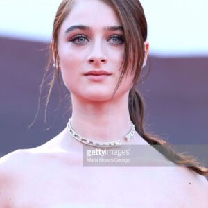 Raffey Cassidy Instagram - 🌺🥀