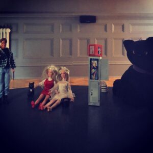 Raffiella Chapman Instagram - Can’t wait to watch @sabrinanetflix tonight with my 90s talking Salem & his vintage #sabrina Squad. @melissajoanhart @kiernanshipka @thecw #archiecomics #90stoys