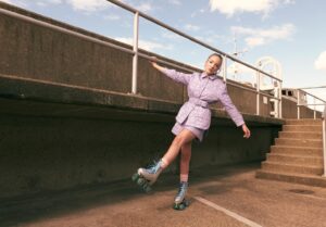 Raffiella Chapman Instagram - Read my new interview for @vtmag about @vesper.movie with @jatnielv !

PR @publiceyecomms 
📸 @josephsinclair 
💄 @charlotteyeomansmakeup 
👗 @tillywheating
🛼 @impalaskate