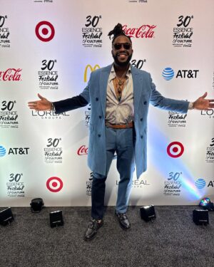 Raheem DeVaughn Instagram - What an amazing weekend. 
 
OMG WOW RNB REFLECTIONS 🤩 

Suit designed @tiffanynbarringer 
Tailor Made by @sb_suits 

It’s summer time one again…

STREAM THE SUMMER OF LOVE EP NOW Available on all platforms 🤲🏾✨🫶🏾🌹🔗

ESSENCE MUSIC FEST 24