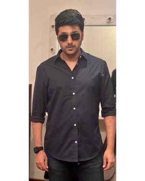 Rahul Ravindran Instagram - This week’s been all about switching looks from one to another non-stop:)

All thanks to @hanuman_3007_ for managing the switching ♥️♥️🙌🏽🙌🏽