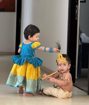 Rahul Ravindran Instagram - Happy Krishna Janmasthami to everyone from our Subhadra and Krishna❤️👣👣