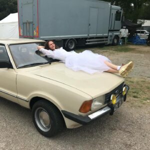 Raïka Hazanavicius Instagram - bride trying to relax