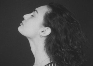 Raïka Hazanavicius Instagram - @taylortupy 📷🌚