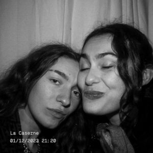 Raïka Hazanavicius Instagram - hyper en forme @kim.ficaja