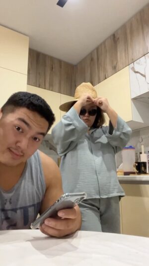 Raisa Prokopyeva Instagram - 🤣🤣🤣 домашние танцы
Показываю свою новую одежду от
@yumestore.ru
