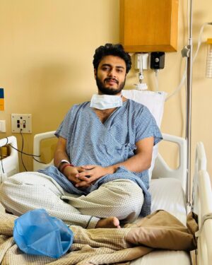 Raj Barman Instagram - Going in for the shoulder surgery. And Dhokhha is on the release today at 11.30 am on my youtube channel.