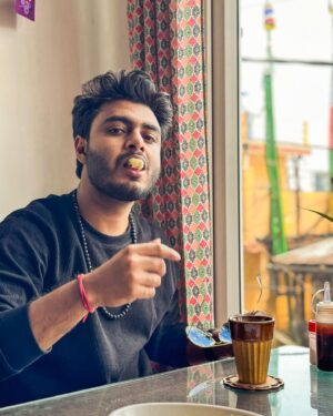 Raj Barman Instagram - Enjoying some good momos and tea in Darjeeling..