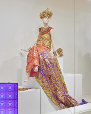 Raja Gemini Instagram - ✨ Fashion, flare and folklore.

Raja Gemini’s work for NGV Triennial includes a stunning homage to her Balinese heritage, as well as highlights from her career as a global drag artist. Drawing on elements of the explosive dance style known as Kebyar Duduk in Indonesia, meaning ‘to burst open’ or ‘flare up’, Raja’s costume features dramatic accents offset by traditional fabrics. 

In different ways, each of the three works serves to highlight the intersection of fashion and performance art that has come to define Gemini’s signature approach to drag.

See them in NGV Triennial 2023 – free.

We’re open 10am–5pm daily at NGV International, Melbourne, Australia. Sashay our way. 

@sutanamrull

1 Raja Gemini. Courtesy of the artist © Raja Gemini

2–4 Installation view of Raja Gemini’s work on display as part of NGV Triennial from 3 December 2023 – 7 April 2024 at NGV International, Melbourne. Photography: Sean Fennessy

#NGV #NGVTriennial #RajaGemini #RuPaulsDragRace #Drag #Art #ContemporaryArt #Fashion #Textiles #DragArtist #Melbourne #FreeExhibition #WhatsOnMelbourne