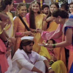 Rajeshwari Kharat Instagram - रंग हळदीला आणखी खुलून येईल, जेव्हा आपल्या सर्वांचे प्रेम आणि आशिर्वाद आपल्या "कलवरी" या आगामी चित्रपटास मिळेल.

#kalavari

Coming Soon, Stay Tuned ❤️🥰 

#reels #reelsinstagram #ranghaldicha #kalavari #comingsoon #love #rajeshwarikharat #viral #trending #instagood #dance #instagram #explore #explorepage #foryou #fashion