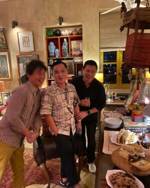Rajo Laurel Instagram - I think that there is nothing more special than having dinner at a friends home.  I find that this is truly one of my favourite activities .  Most specially if this hosted by my dear friends Junie and Tita Fe @burgerqueen81.  Each time I visit their home I am left only inspired as it is truly a feast for the senses. When I visit I have to take the time to look around and see what new story they have to tell.  Whether it be the composition of the abstract art in the dining room, or the narrative thread of whimsy when I notice that there is an elephant on the coffee table?  Every time is it enchanting and so inviting.  The dinner was in honour of our friend Noel who is currently in Manila in between his culinary adventures in Spain and Japan. @nrdelarama is one of the most talented chef’s I know and we always love being around his energy.  The evening was so wonderful as we haven’t seen each other for a considerable amount of time. Junie spoiled us by preparing a fabulous  South East Asian inspired Vietnamese meal…I am still thinking about the delicious Bhan-Mi’s that he lovingly prepared.  It is moments like these that one truly treasures. Thank you so much for having us. ❤️❤️❤️