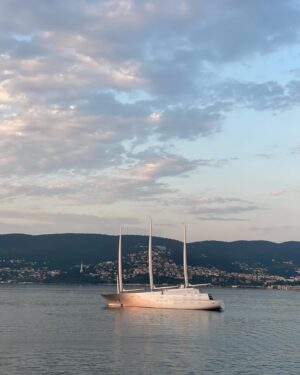 Rajo Laurel Instagram - Things that caught my eye! Family time in Croatia! 🛥️❤️🌱