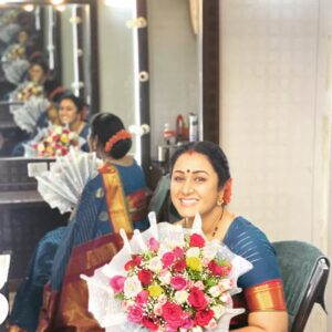 Rajshri Nair Instagram - 45 roses on my bday from my bestie bunny. Thank u