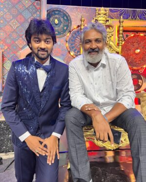Raju Jeyamohan Instagram - Treasures! #brahmastra @ssrajamouli @akkineni__nagarjuna #ranbirkapoor