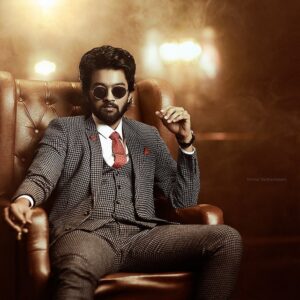 Raju Jeyamohan Instagram - In Frame : @raju_jeyamohan
Photographer : @nirmalvedhachalam 
Designer / Stylist : @anuparthasarathy
Makeup Artist : @makeupbyvaishalikrishnan
Hairstylist : @Style_mannan_93 @vurvesalon
Assistant Stylist : @wear.jefferson
Fabric Partner : @heenacollections
Stitching Partner : @iiiisyed
Accessories : @sevenstargiftshop
Footwear : @monkstoryofficial