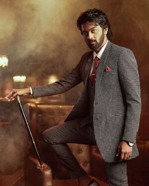 Raju Jeyamohan Instagram - In Frame : @raju_jeyamohan
Photographer : @nirmalvedhachalam 
Designer / Stylist : @anuparthasarathy
Makeup Artist : @makeupbyvaishalikrishnan
Hairstylist : @Style_mannan_93 @vurvesalon
Assistant Stylist : @wear.jefferson
Fabric Partner : @heenacollections
Stitching Partner : @iiiisyed
Accessories : @sevenstargiftshop
Footwear : @monkstoryofficial
.
🌐 www.nirmalvedhachalam.com 
.
@canonindia_official @canonasia @aputureindia @godoxindiaofficial @barracudabrewbar
#nirmalvedhachalam #nirmalvedhachalamphotography #barracuda #chennai #shoot #bar #actor #photoshoot #biggboss #biggboss5 #winner #tamilbiggboss #vijaytv #star #starvijay #rugged #vintage #vintagestyle #rugged #color #colors #black #fashionshoot #style #raju #rajubai #indoor #canon #eos #canonindia #aputure