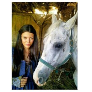 Ralitsa Paskaleva Instagram - Честит рожден ден на една страхотна жена, майка, актриса, един Човек с главно Ч. 🥳❤️ @ralitsapaskaleva 
От сърце ти пожелаваме цялото щастие на света. Радваме се, че те познаваме, защото ти си уникален Човек, от който може само да се учи и да се взема пример💞 Бъди благословена 🤍 

Весел празник!

.
.
.
.
.
.
.
.
.
.
.
#ralitsapaskaleva #ralitsapaskalevateam #beautiful #best #team #birthday #ralitsapaskalevafans #idol #bulgarian