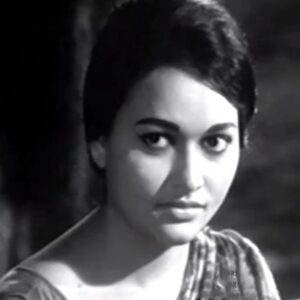 Ram Kamal Mukherjee Instagram - My deepest condolences to Nilanjaana and Jishhu for their personal loss. Veteran actor Anjana Bhowmick will remain in the memories of Bengali audiences for her beautiful smile and stunning screen presence with stalwarts like Uttam Kumar in Nayika Sangbad, Chowringhee and Thana Theke Ashchi. May God rest her soul in peace. 🙏🕉 Om Shaanti.

@ninichinismamma @senguptajisshu