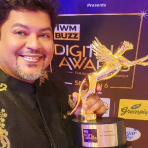 Ram Kamal Mukherjee Instagram - "গুঞ্জন" এ নয়, সৃজন এ বিশ্বাসী... 

My heartfelt gratitude to IWMBuzz #DigitalAwards Season 6, for honouring me with the prestgious "Pride of the Nation" for my contribution to digital cinema from Cakewalk to Ek Duaa I feel this is a teamwork, and I share this award with everyone who worked so hard. I am glad to have received this award amidst the presence of Bollywood stalwarts like Manoj Bajpayee, Sushmita Sen, Jackie Shroff, Randeep Hooda, Bobby Deol and Kajol. Along with all digital bigwigs, makers, influencers, and content creators. Thank you, Siddhartha Laik and team, for putting up this show. 

I would like to thank my lil brother and internationally acclaimed designer Saurav Ghosh for creating this customised outfit for this special occasion. 🧿🥰🕉🙏

#JaiSantoshiMaa @siddharthalaik @iwmbuzz @sushmitasen47 @sauravghoshaccessories @tajhotels