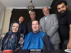 Ramin Nasernasir Instagram - سریال محکومین
با جعفر دهقان، محمد فیلی و طاهره علایی در اتاق گریم
کارگردان جمال حاتمی
