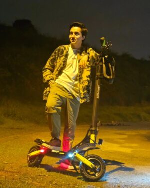 Ramiz Mullamusa Instagram - @ciowayscooter 🛴