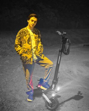 Ramiz Mullamusa Instagram - @ciowayscooter 🛴