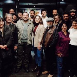 Ramiz Mullamusa Instagram - Büyük hayalimdi, BKM gibi bir yapım şirketi ile Ata Demirer gibi büyük bir usta ile ve Hakan Algül gibi bir yönetmen ile ve çok değerli oyuncular ile bu olağanüstü işte yer almak. Şükürler olsun ki hayalim gerçek oldu. Nice güzel başarılı işlere imza atmamız dileğiyle. ✨🍀 #bursabülbülü 
@bkmonline @hakanalgulofficial @atademirerofficial @cemfoni @celilnalcakan @erkancanburtvin @ozgeozacar @keremalpkabul @toyganavanoglu @bedirvebedir @tarikpapuccuogluofficial @melekbaykalofficial @gurayhocaogullari